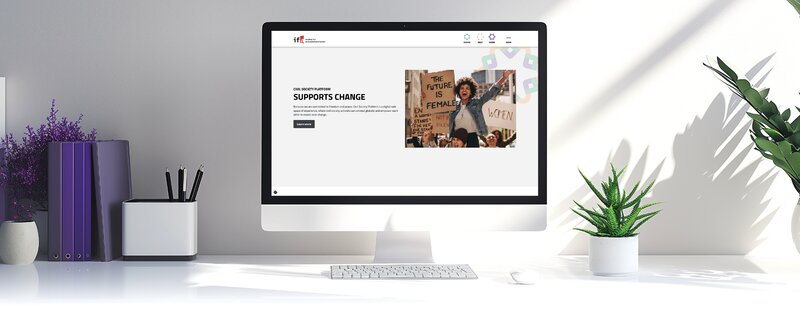 Ein Computermonitor der die Webseite der Civil Society Platform der IFA zeigt