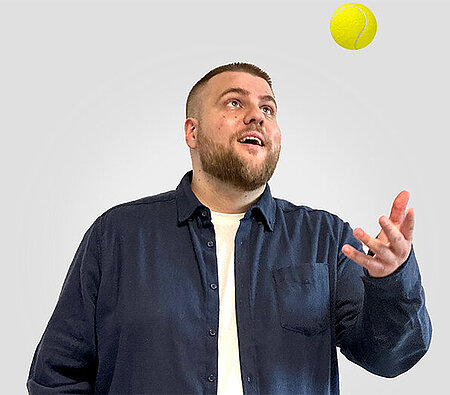 Mitarbeiter Jonas Milleg