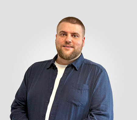 Mitarbeiter Jonas Milleg