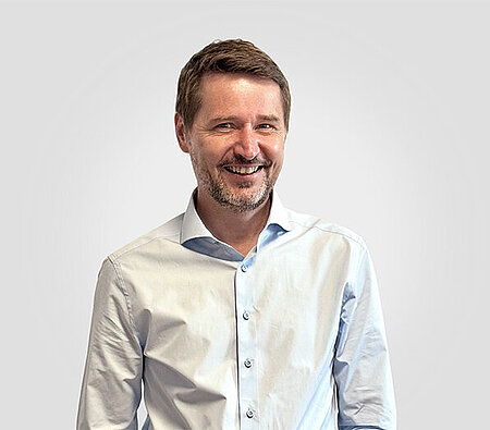 Mitarbeiter Julian Riedl