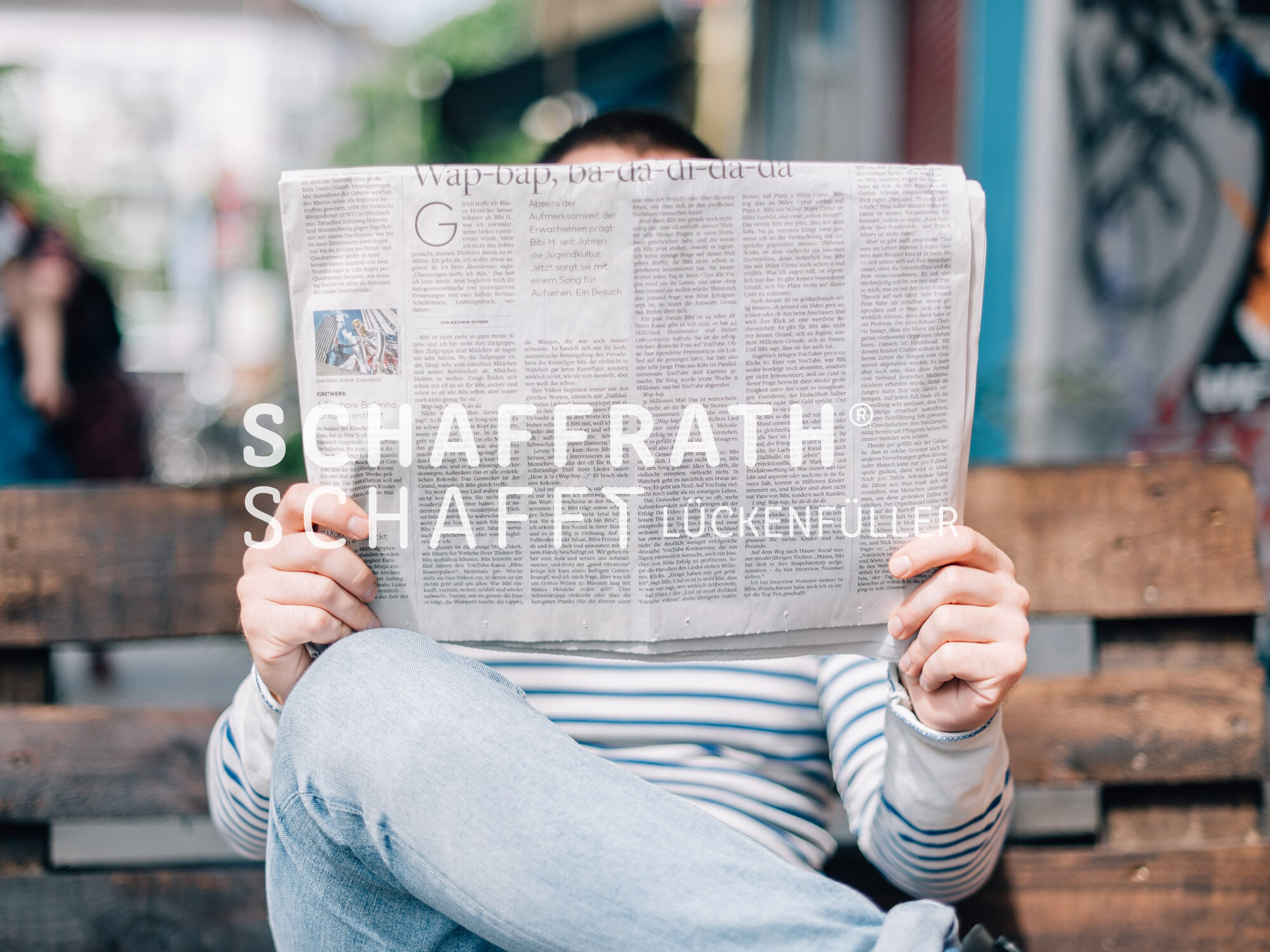 placeholder-news3-2400.jpg Platzhalterbild - Mann der Zeitung liest