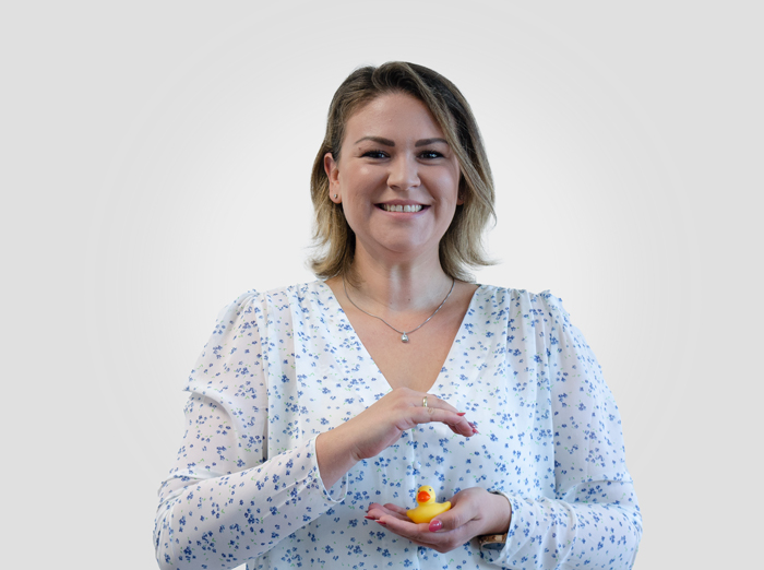 Mitarbeiter Marina Bons Portraitbild von Marina Bons