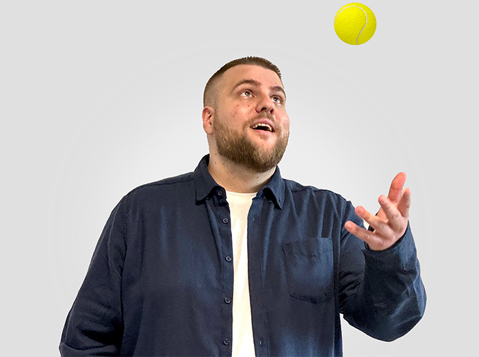 Mitarbeiter Jonas Milleg