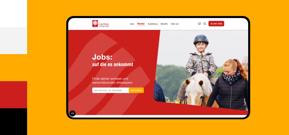 Screenshot einer Desktopansicht der Webseite von Caritas Soest umgeben von den Farben des Corporate Design