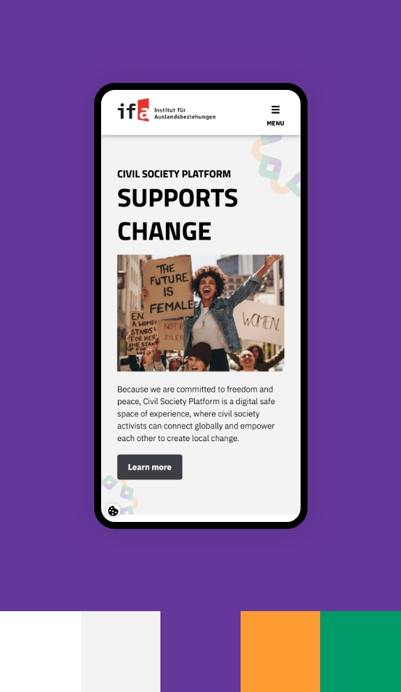 Screenshot einer Smartphoneansicht der Webseite Civil Right Society von IFA Germany umgeben von den Farben des Corporate Design