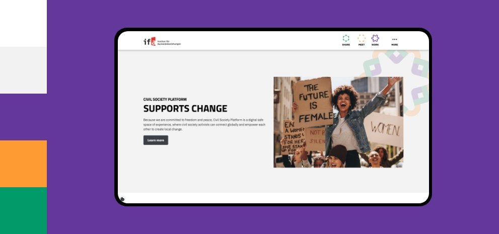 Screenshot einer Desktopansicht der Webseite Civil Right Society von IFA Germany umgeben von den Farben des Corporate Design